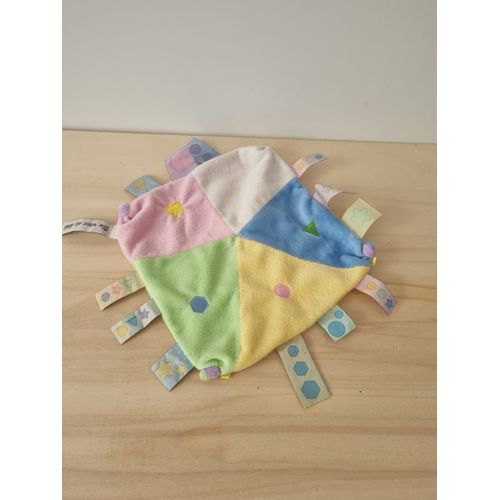 Doudou Plat Carré Pastel Un Reve De Bebe Cmp