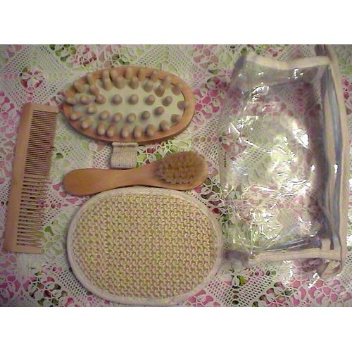 Trousse Avec Gant De Loofah + Brosse De Massage En Bois + Peigne En Bois + Brosse En Bois Et Soie 