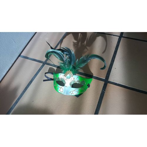 Masque Loup De Carnaval Venitien Brillant Festivite Déguisé Yeux Cachés Plumes Strass Paillettes Glamour Fetes Mascarades Ruban D Attache Reglable