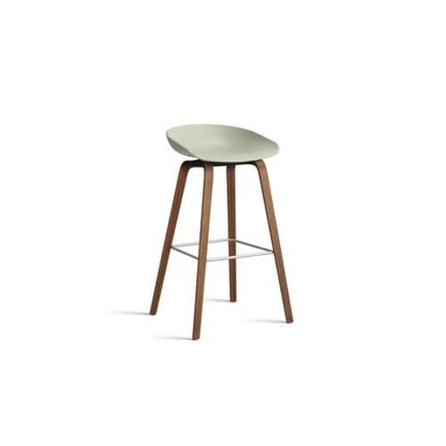 Hay - Tabouret De Bar About A Stool Aas 32 Noyer - Pale Peach 2.0 - Repose-Pied Acier Inoxydable - Hauteur D'assise 75 Cm - Filzgleiter - Vert