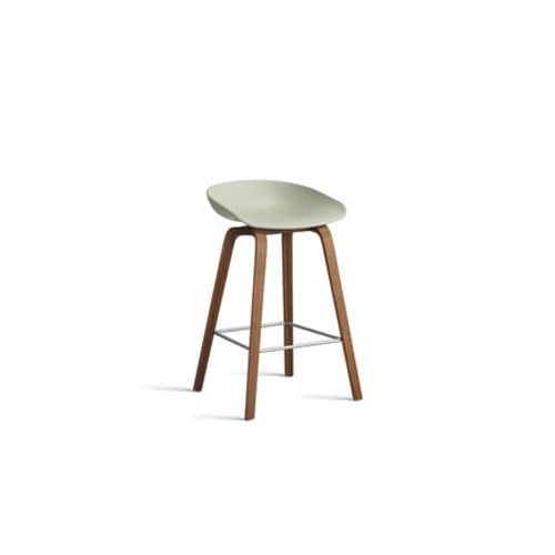 Hay - Tabouret De Bar About A Stool Aas 32 Noyer - Pale Peach 2.0 - Repose-Pied Acier Inoxydable - Hauteur D'assise 65 Cm - Filzgleiter - Vert