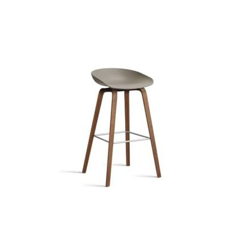 Hay - Tabouret De Bar About A Stool Aas 32 Noyer - Khaki 2.0 - Repose-Pied Acier Inoxydable - Hauteur D'assise 75 Cm - Standardgleiter Kunststoff - Beige