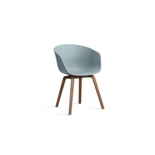 Hay - Chaise About A Chair Aac 22 Noyer - Dusty Blue 2.0 - Patins En Feutre - Bleu