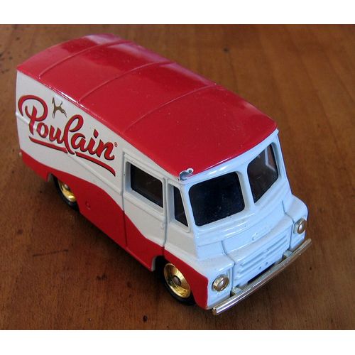 Morris Ld 150 Van Poulain - 1/50 Ème-Corgi