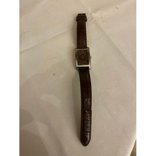Montre Femme Louis Pion Bracelet En Cuir Marron