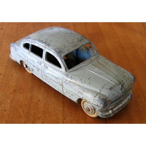 Ford Vedette - 1/43 Ème-Dinky Toys