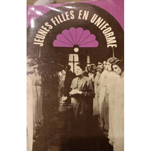 Jeunes Filles En Uniforme