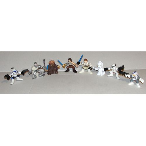 Star Wars Lfl Lot De 8 Petites Figurines De Differents Personnages 2008