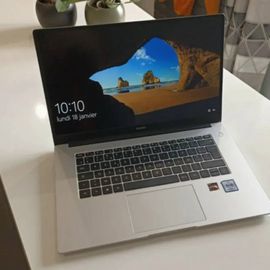 HUAWEI MateBook D 15 R7 2020 - 15" AMD Ryzen 7 - Ram 8 Go - DD 512 Go