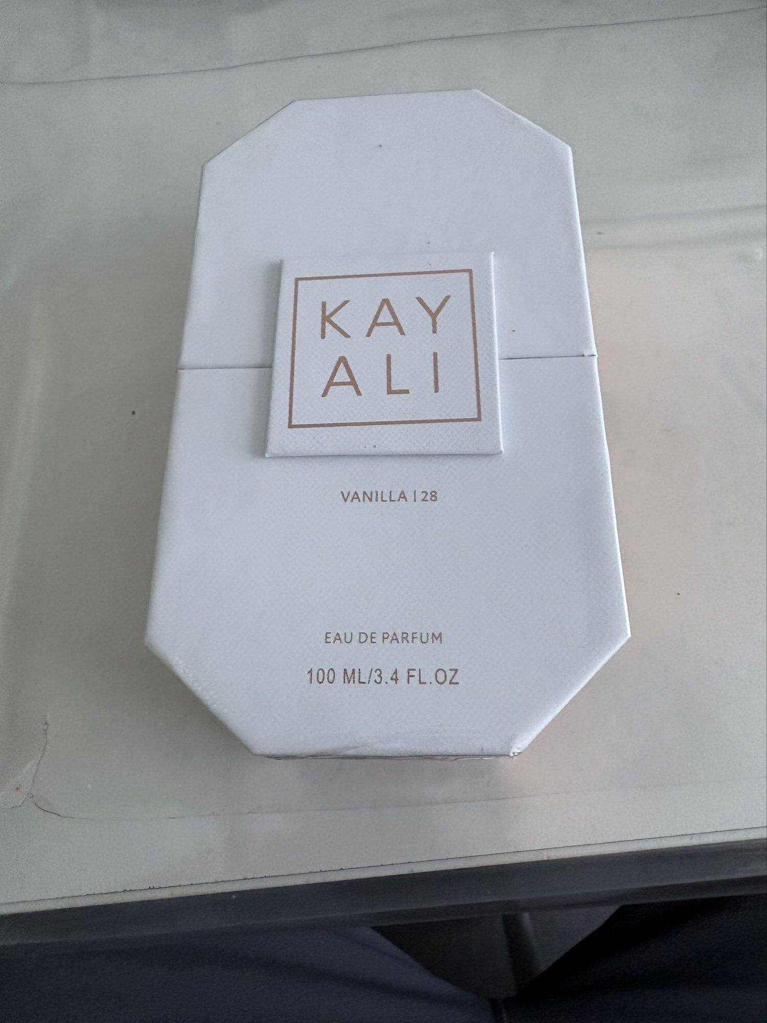 Parfum Kayali Vanilla 28
