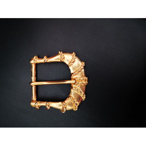 Boucle De Ceinture Dorée Pour Une Ceinture De 3 Cm De Large Environ