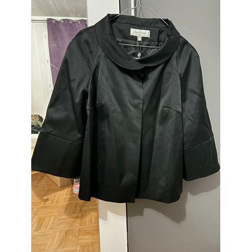Veste Noire De Tailleur Pour Femmes De La Marque Un Jour Ailleurs Taille 42 Neuve Avec Étiquette
