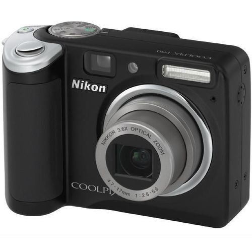 Nikon Coolpix P50 Compact 8.1 Mpix Noir