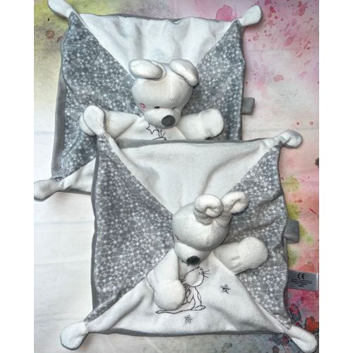Doudou Lapin Blanc Gris Kiabi Lot De Deux Doudous Lapins Porte Tetine Jouets Bebe Naissance Mixte