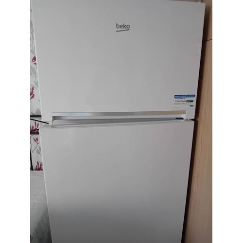 Frigidaire beko classé A avec 8 mois de garantie avec petit congélateur