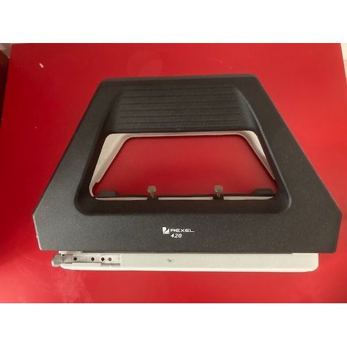 Perforateur Rexel 420 Multifonction 30 Feuiiles