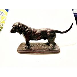 Antoine Louis BARYE chien basset débout sculpture Barbedienne fondeur 