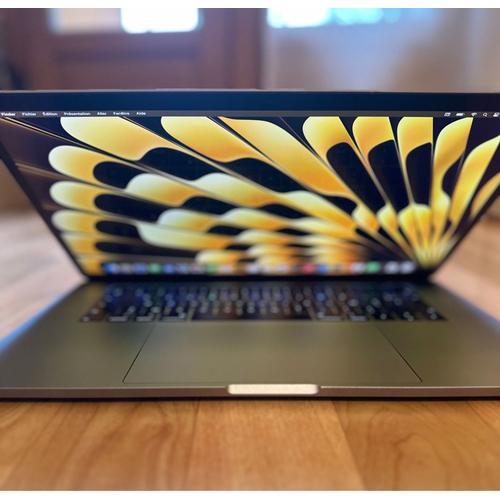 Apple MacBook Pro 15" Touch Bar 2019 Intel Core i9 - Ram 16 Go - SSD 512 Go