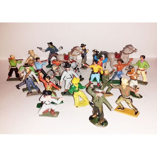 Lot De 122 Figurines Plastique Cowboys Et Indiens + Accessoires - Années 60 - Occasion
