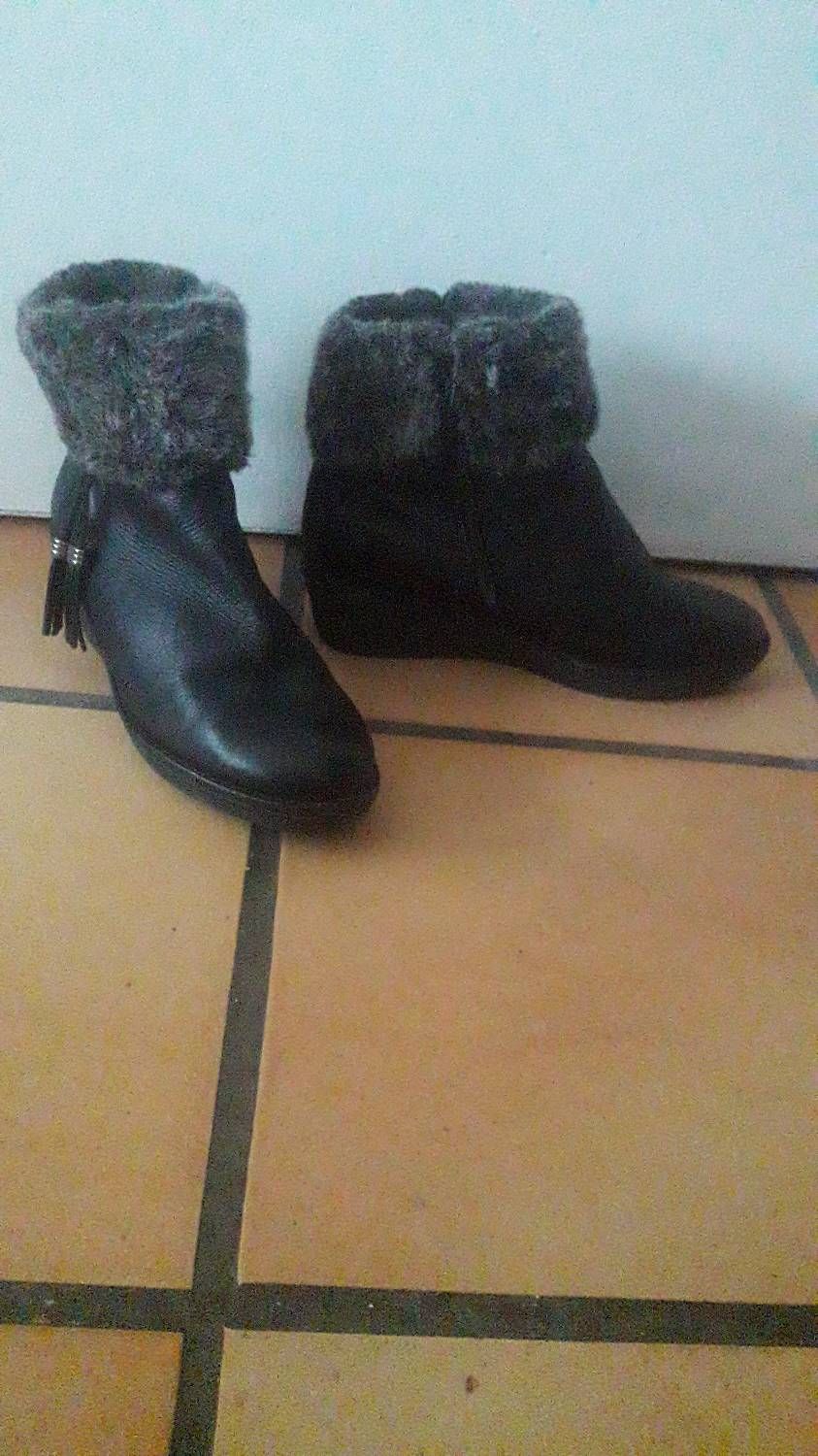 Petites Bottes Cuir Bottines 39 Boots Noirs Botillon 39 Peau Doublure Fourrure Talon Compensé Marche Reposant Pieds Sensible