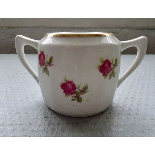 Petit Pot En Porcelaine De Limoges, Estampillé - Décor 'roses'