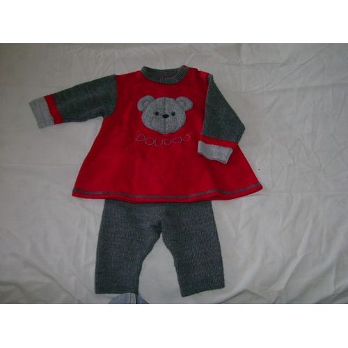 Robe Rouge + Caleçon Gris