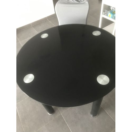 Table Ronde Moderne Noire En Verre