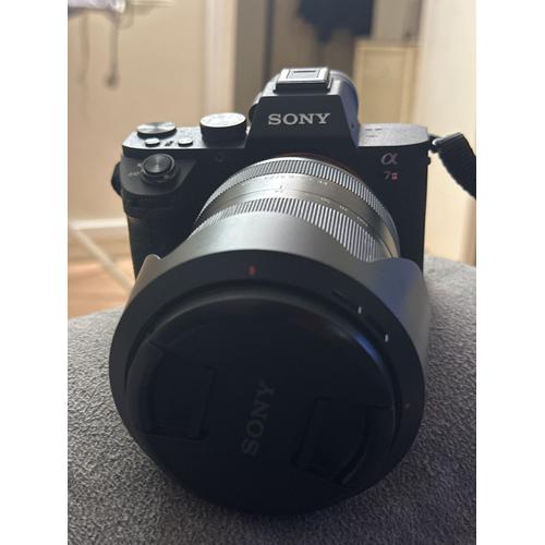 Sony Alpha 7 II 24.2 mpix + Objectif Sony 24-240 mm