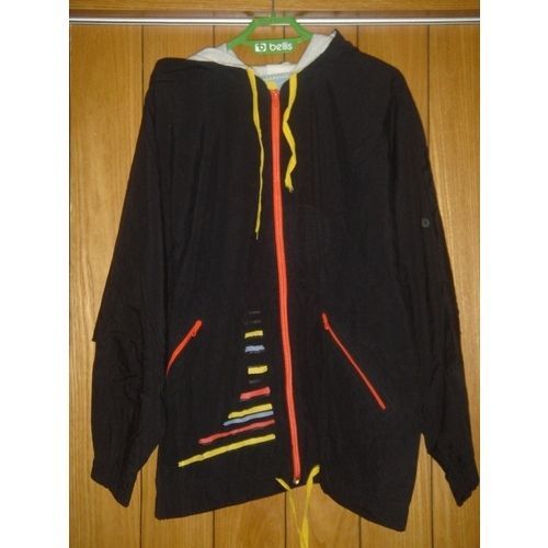 Blouson Noir Motif Dos Chantepluie