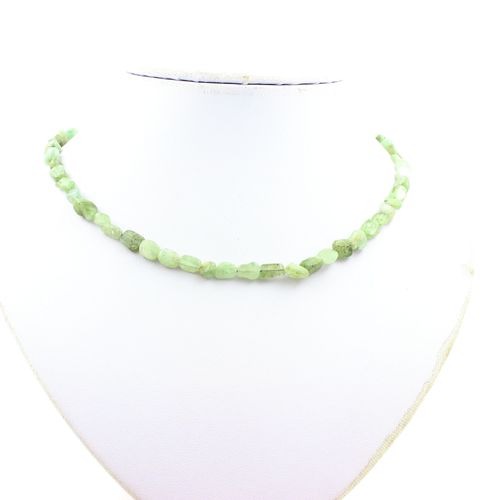 Collier Perles Cyanite Verte Du Brésil Chaine En Acier Inoxydable.