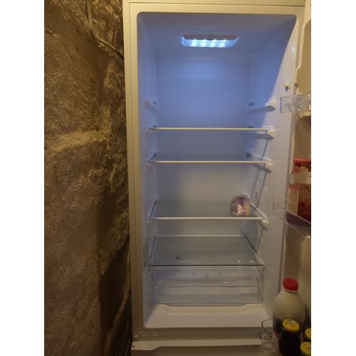 Réfrigérateur congélateur combiné blanc Valberg