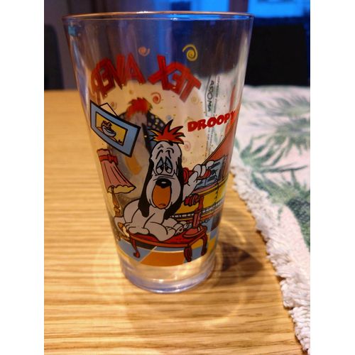 Verre Amora. Tex Avery. Droopy. 1997