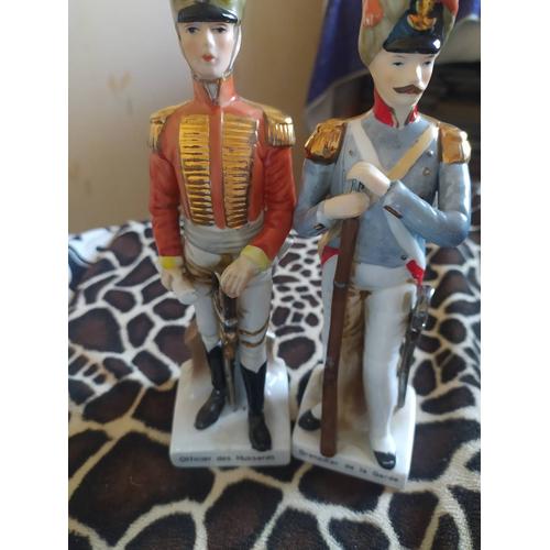 Deux figurines en porcelaine guerres Napoléoniennes