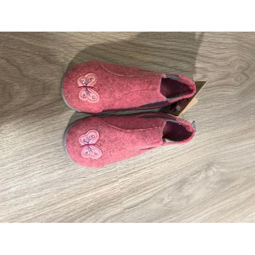 Chaussons Fille Rose Avec Papillon Taille 22 Marque Befado Neuf Avec Étiquette 