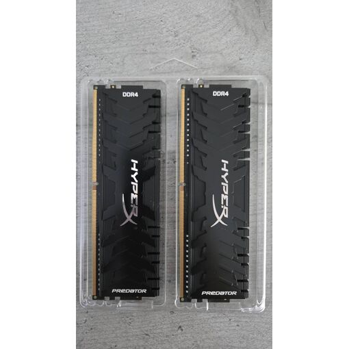 16Go de RAM DDR4 HyperX ( 2x 8Go )