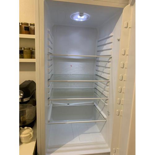 Réfrigérateur congélateur marque Valberg