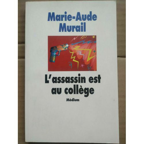 L'assassin Est Au Collège Médium