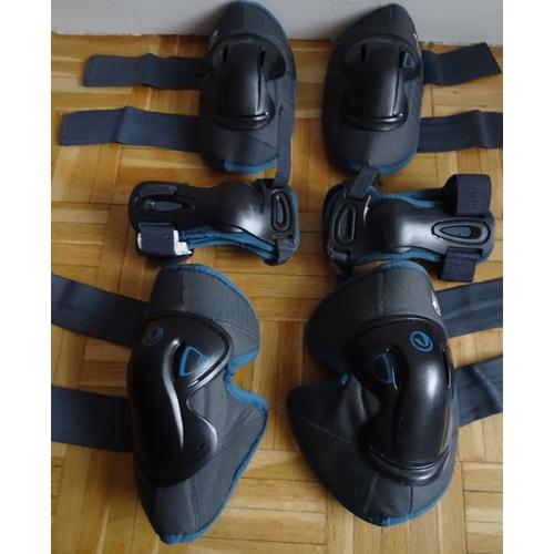 Protections Roller Adulte Taille M Noir Et Bleu