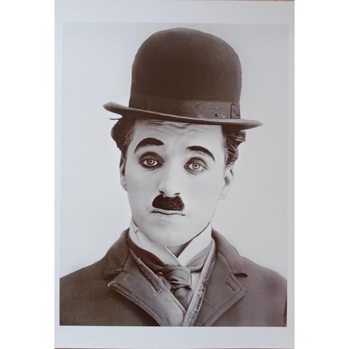 Affiche / Poster De Charlie Chaplin (Portrait En Noir Et Blanc) - 29,7 X 42 Cm