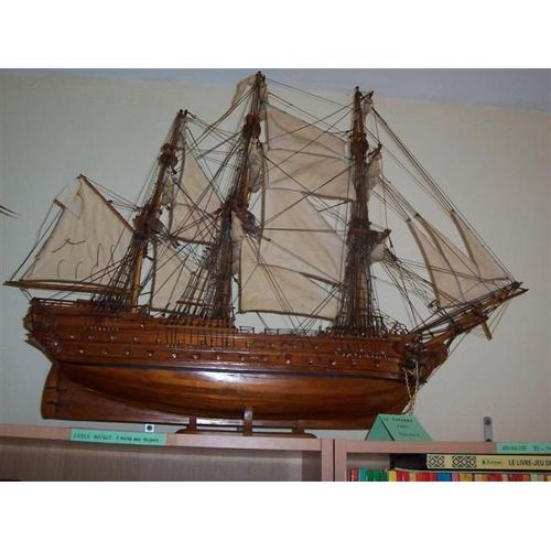 Bateau - Le Superbe - Vaisseau Amiral Français Lancé En 1784 Sous Le Règne De Louis Xvi