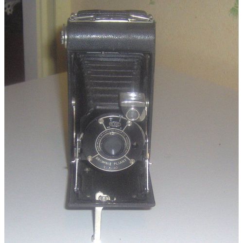 Kodak Brownie Pliant SIX-20