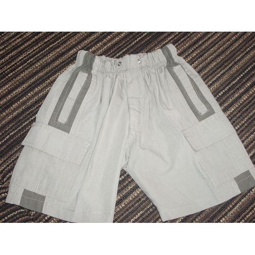 Short Kaki