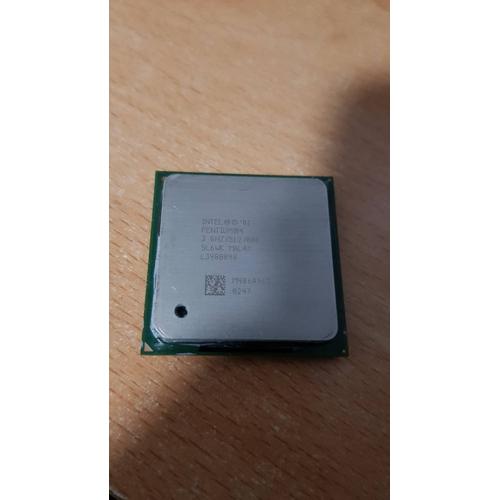 Intel pentium 4 HT 3 GHz . 512KB L2-cache/Bus 800MHz- SL6WT-socket PGA-478