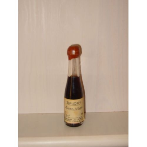 Baudry Liqueur De Cassis - Mignonette - Blanc Bouchon Scellé - 12,5 Cm