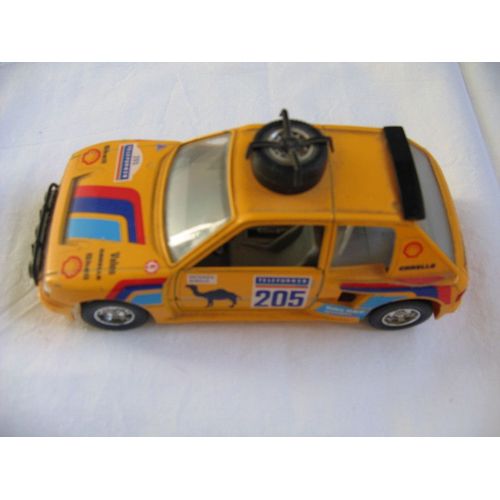 Peugeot 205 Turbo 1/25-Bburago