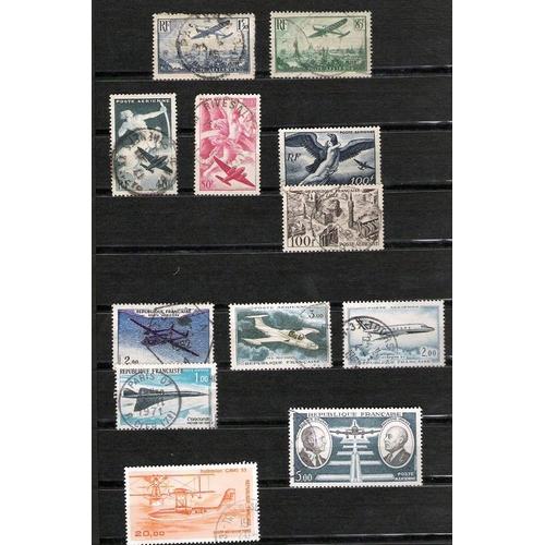 Lot De 12 Timbres De La Poste Aérienne Émis Entre 1936 Et 1985