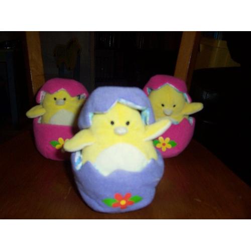 Peluche - 3 Poussins Dans Leur Coquilles