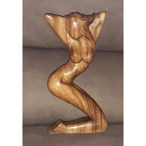 Sculpture en bois signée - Femme Nue - 25 cm