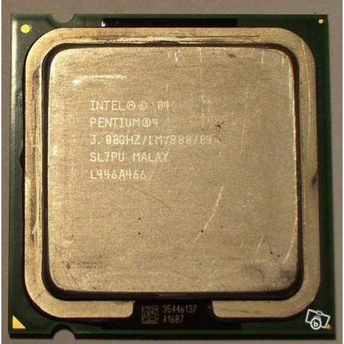Processeur - Intel Pentium 4 530J - 3 GHz - FSB 800 MHz - L2 1 Mo - Socket 775 (LGA775) - SL7PU