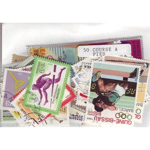 Course A Pied - Lot De 50 Timbres Differents - Divers Pays Du Monde